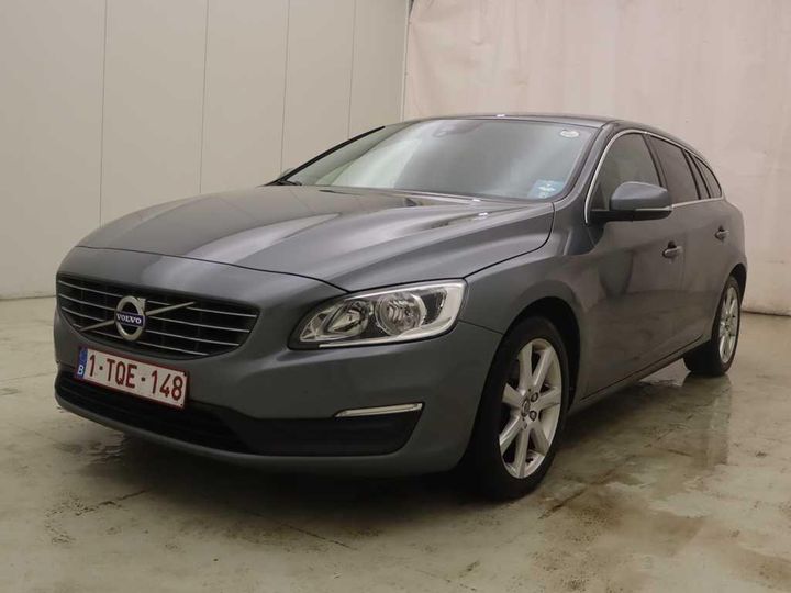 VOLVO V60 2018 yv1fw74c1j2394087