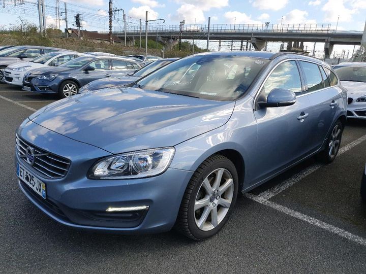 VOLVO V60 2018 yv1fw74c1j2395032