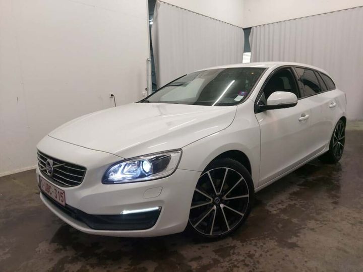 VOLVO V60 2018 yv1fw74c1j2401958