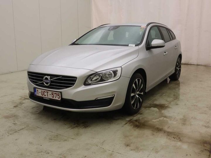 VOLVO V60 2018 yv1fw74c1j2402884