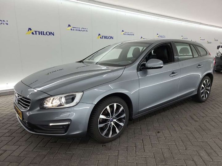 VOLVO V60 2018 yv1fw74c1j2406391