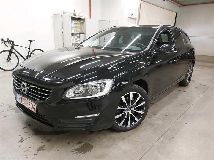 VOLVO V60 2018 yv1fw74c1j2407390