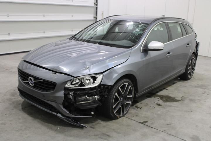 VOLVO V60 ESTATE 2019 yv1fw74c1j2409738