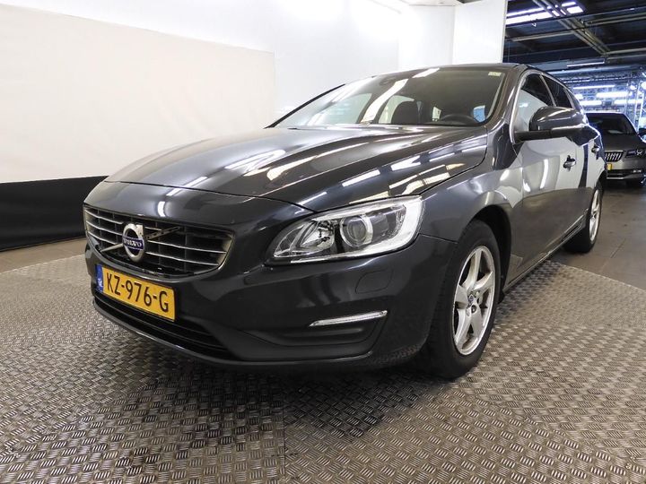 VOLVO V60 2017 yv1fw7880h1355557