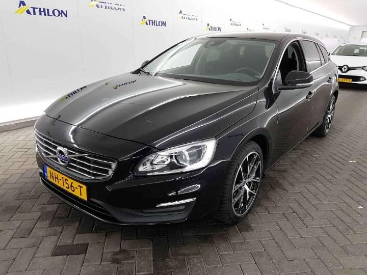 VOLVO V60 2017 yv1fw7880h1360975