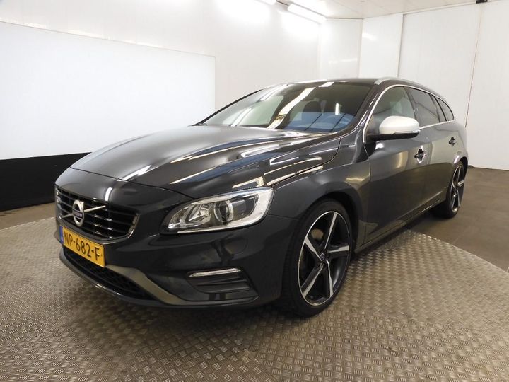 VOLVO V60 2017 yv1fw7880h1368226