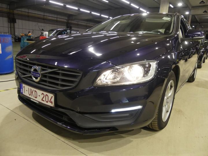 VOLVO V60 2018 yv1fw7880j2408035