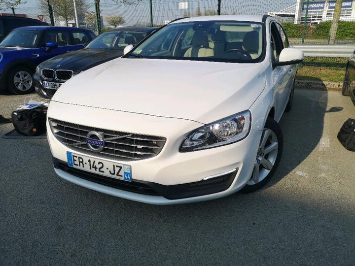 VOLVO V60 2017 yv1fw78c0j2384770