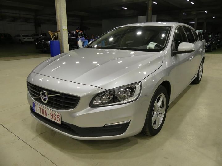 VOLVO V60 2017 yv1fw78c0j2391652