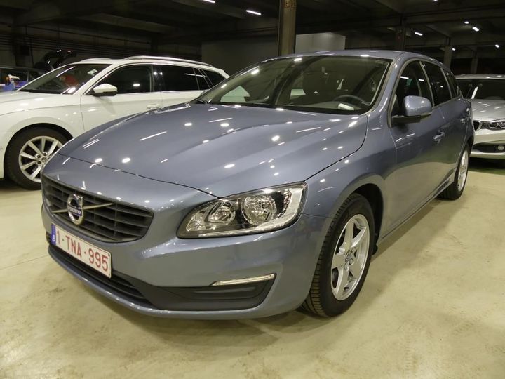 VOLVO V60 2017 yv1fw78c0j2392767