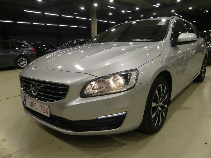 VOLVO V60 2018 yv1fw78c0j2406729