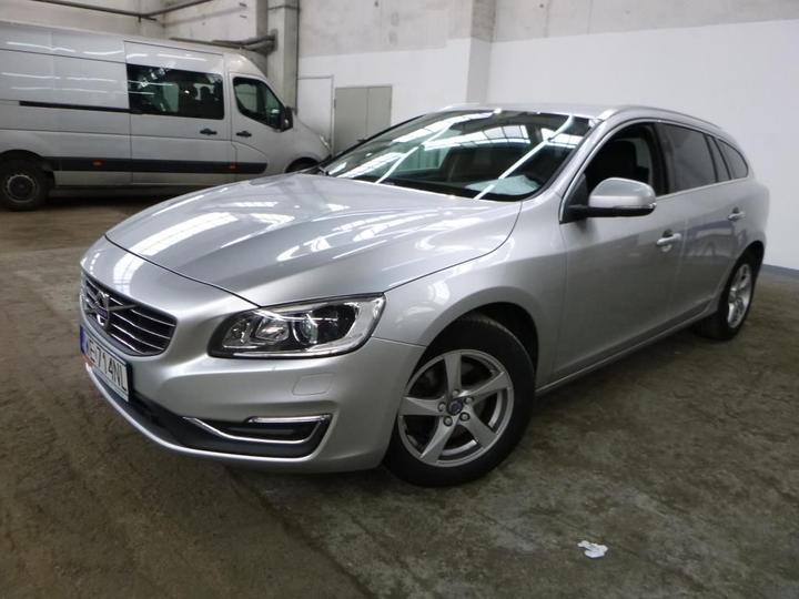 VOLVO V60 2016 yv1fw7980h1345670