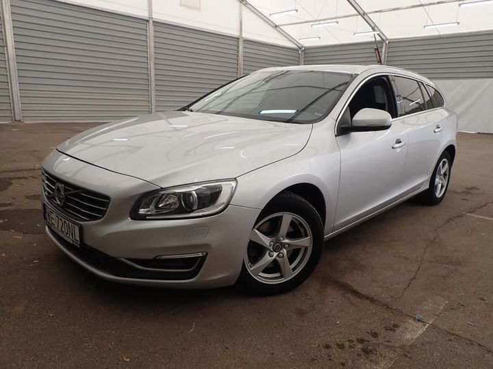 VOLVO V60 2016 yv1fw7980h1345680