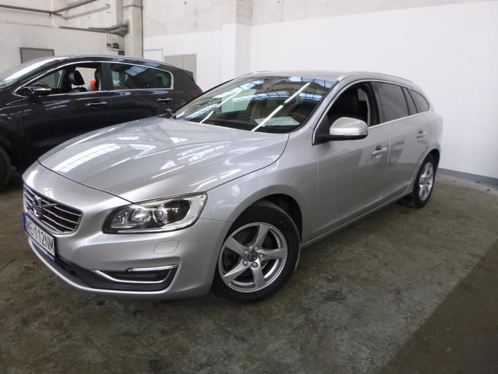 VOLVO V60 2016 yv1fw7980h1349054