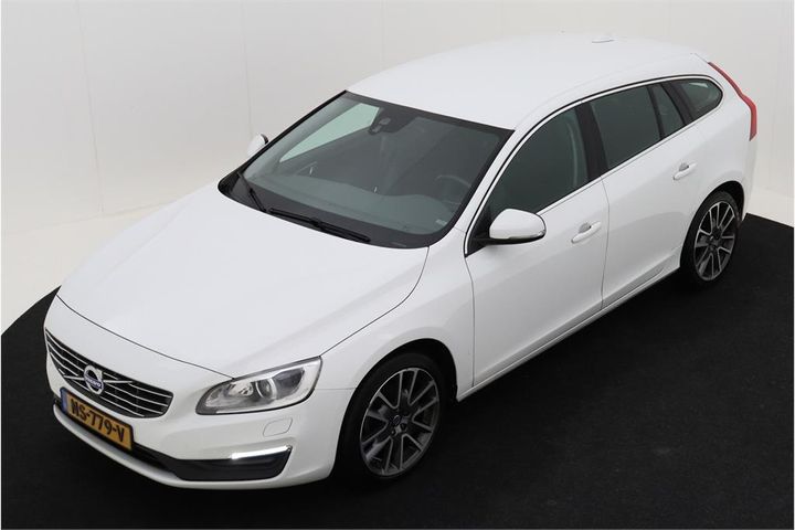 VOLVO V60 2017 yv1fw7980h1369437