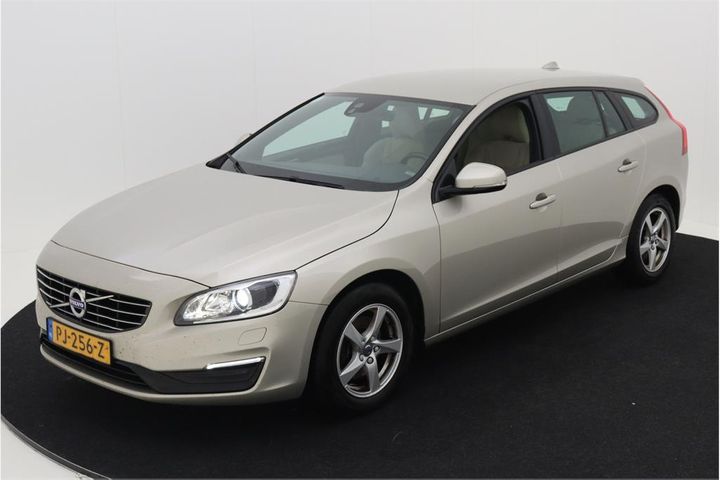 VOLVO V60 2017 yv1fw7980j2378126