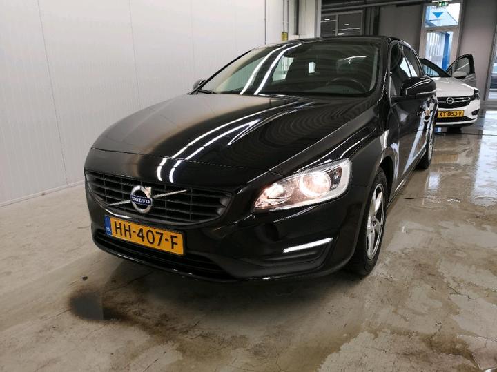 VOLVO V60 2015 yv1fw7981g1305941