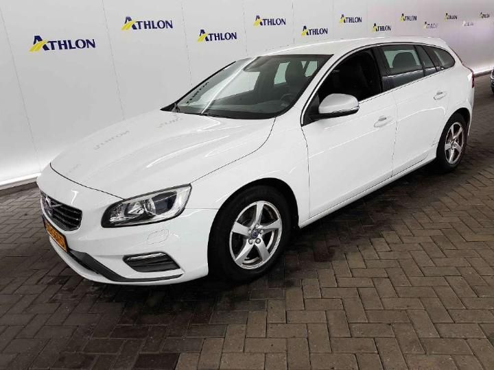 VOLVO V60 2016 yv1fw7981g1318222