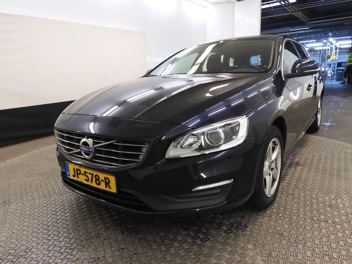 VOLVO V60 2016 yv1fw7981g1325895