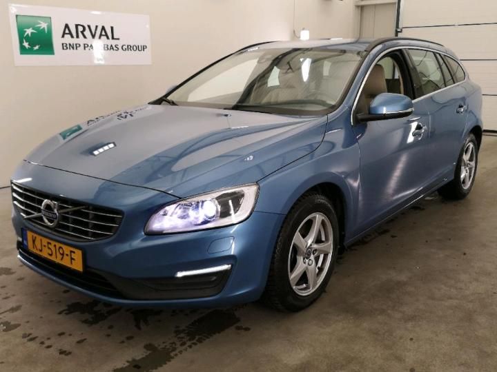 VOLVO V60 2016 yv1fw7981h1339737