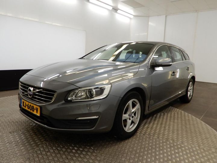 VOLVO V60 2016 yv1fw7981h1341316