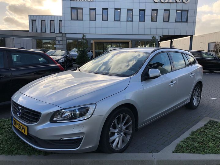 VOLVO V60 2016 yv1fw79c0g1316512