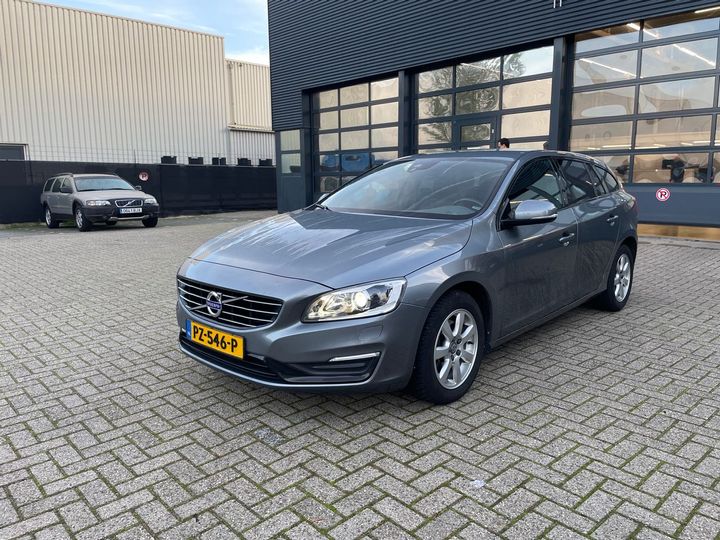 VOLVO V60 2017 yv1fw79c0h2373761