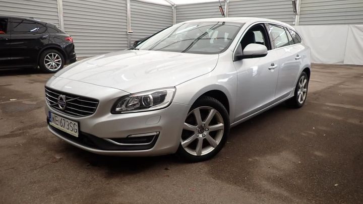 VOLVO V60 2018 yv1fw79c0j2389111