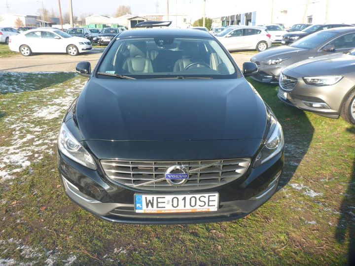 VOLVO V60 13-18 2017 yv1fw79c0j2389370