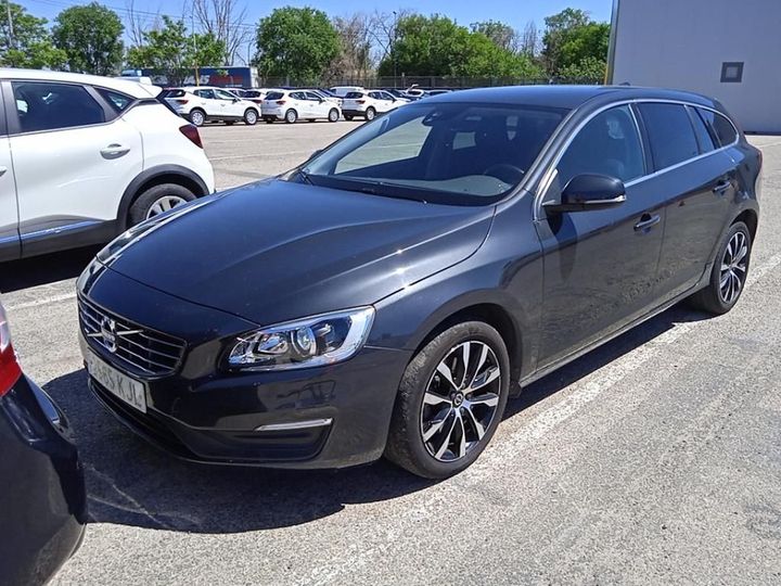 VOLVO V60 2018 yv1fw79c0j2391794