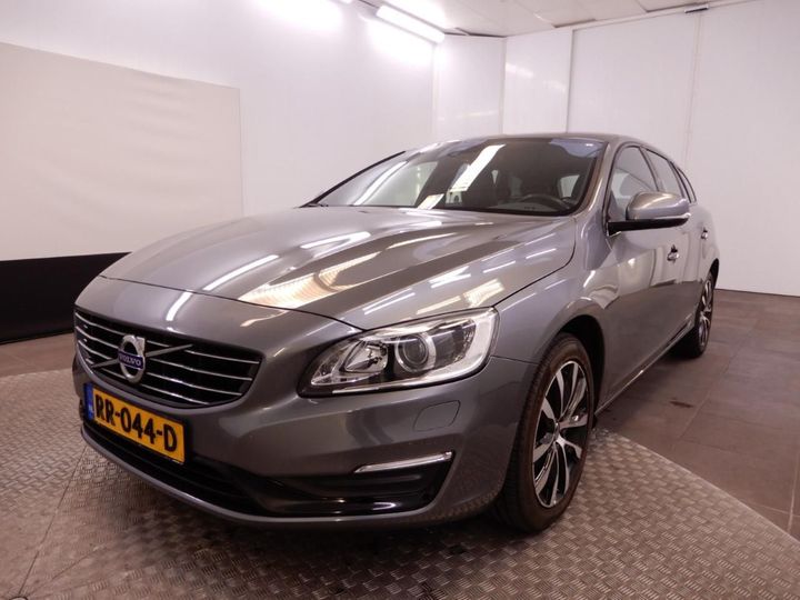 VOLVO V60 2018 yv1fw79c0j2394015