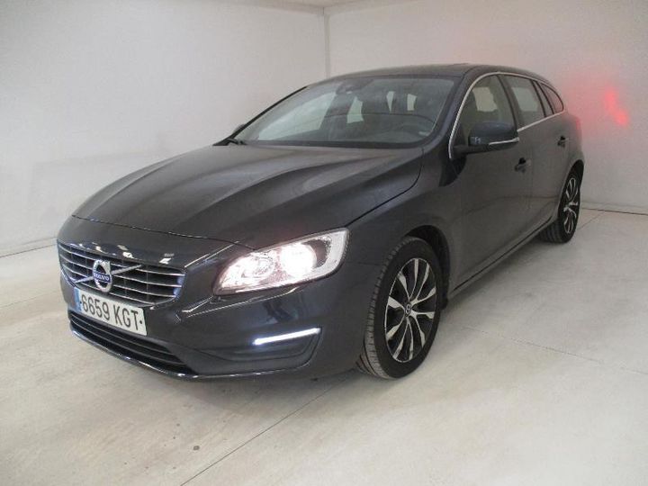 VOLVO V60 2018 yv1fw79c0j2394041