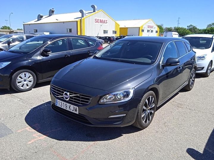 VOLVO V60 2018 yv1fw79c0j2397653