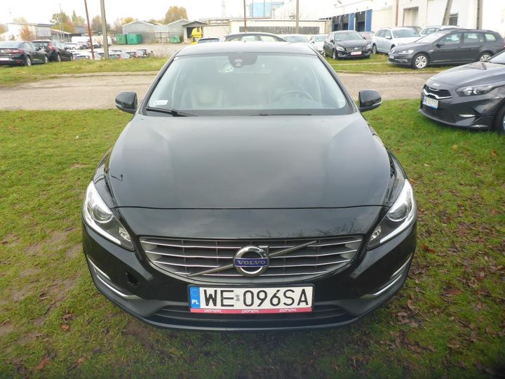 VOLVO V60 13-18 2017 yv1fw79c1j2388987