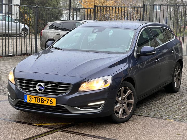 VOLVO V60 2014 yv1fw8481e1189108