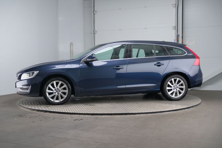 VOLVO V60 2016 yv1fw8481e1202118