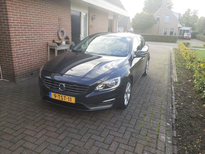 VOLVO V60 2014 yv1fw848be1199332