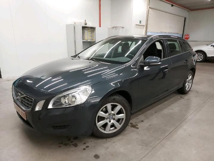 VOLVO V60 2013 yv1fw84a1d1134954