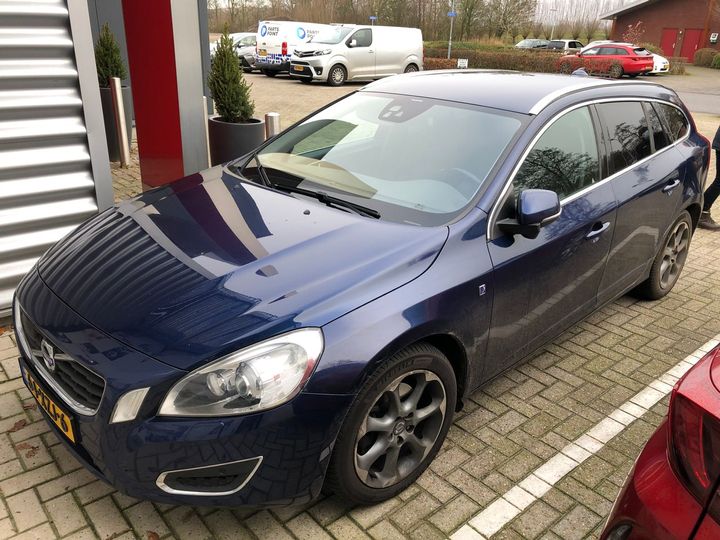 VOLVO V60 2012 yv1fw88a0d1104614