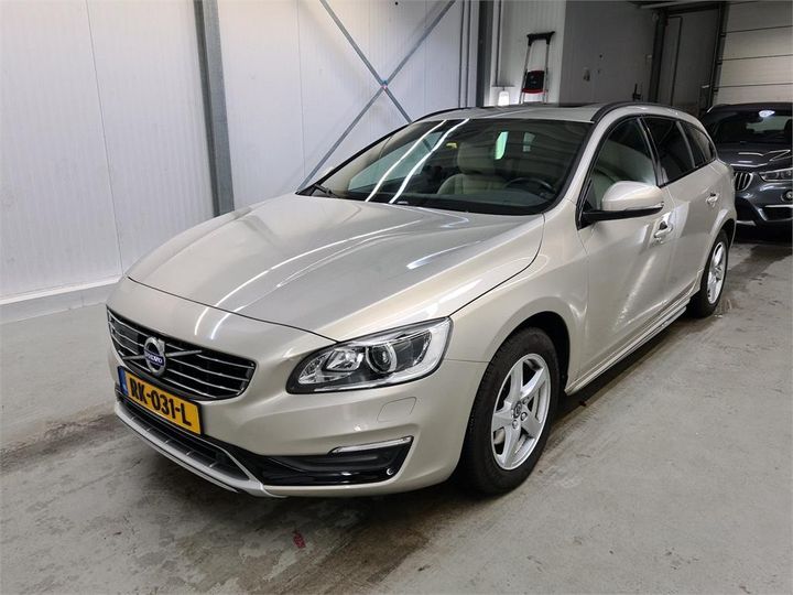 VOLVO V60 2017 yv1fwa881j2392203