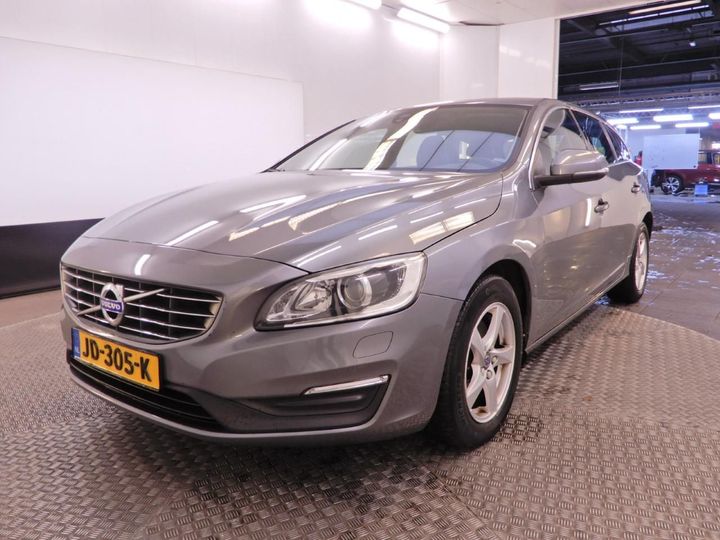 VOLVO V60 2016 yv1fwa88dg1318210