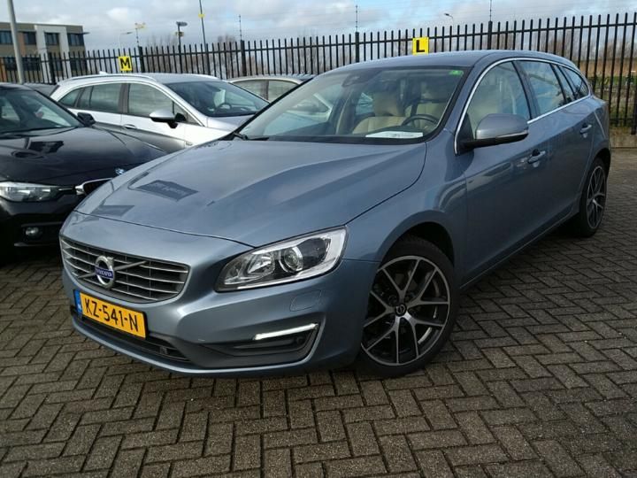 VOLVO V60 2017 yv1fwa88dh1355606