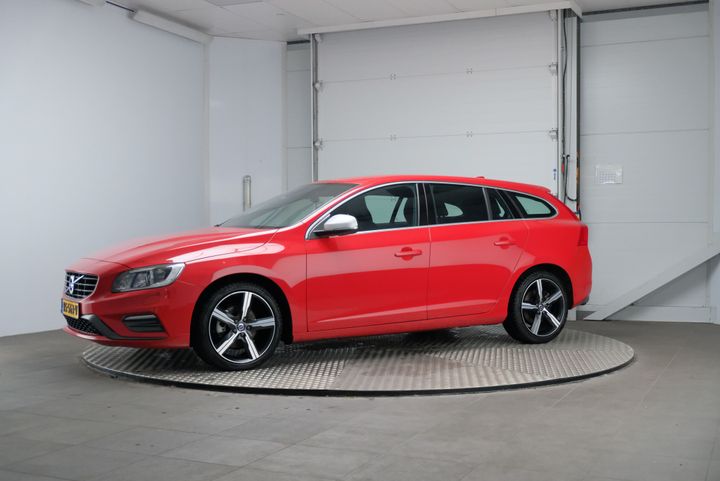 VOLVO V60 2018 yv1fwa8c1j2392099