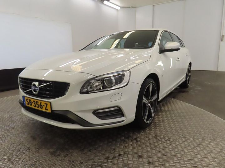 VOLVO V60 2018 yv1fwa8c1j2396267