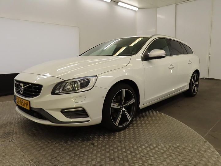 VOLVO V60 2018 yv1fwa8c1j2397892