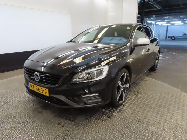 VOLVO V60 2018 yv1fwa8c1j2399627