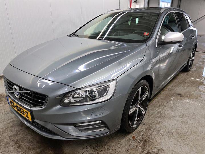 VOLVO V60 2018 yv1fwa8c1j2399788