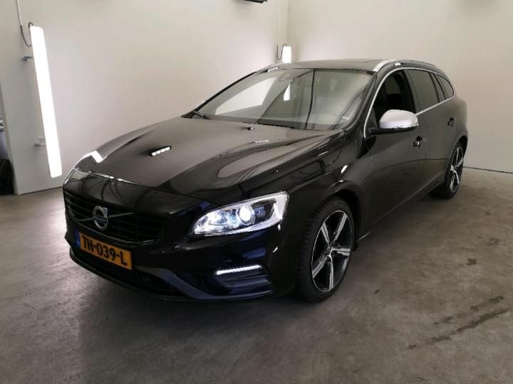 VOLVO V60 2018 yv1fwa8c1j2406751