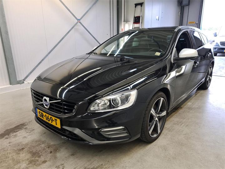 VOLVO V60 2018 yv1fwa8c1j2409163