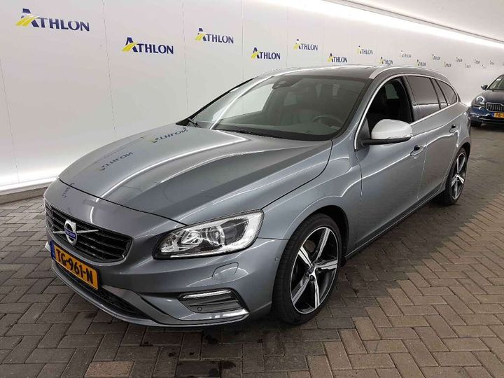 VOLVO V60 2018 yv1fwa8c1j2410524